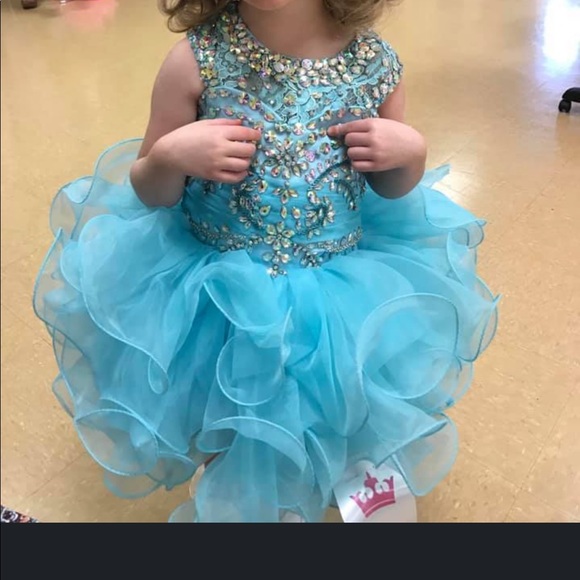 Pageant dress - Picture 1 of 1